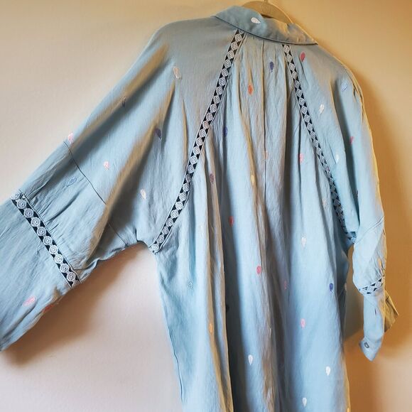 Cirana Button Up Top Womans XL Embrolidred Sky Blue Lace Insets - Picture 12 of 14